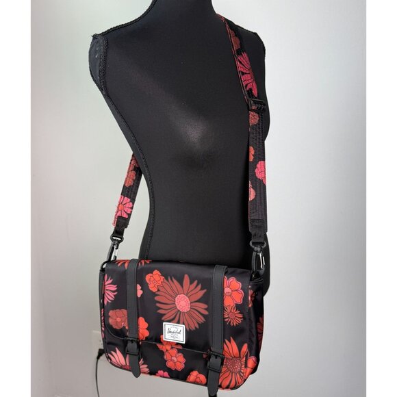 Herschel Supply Co. Retreat Crossbody NWOT Mod Floral - Picture 2 of 8